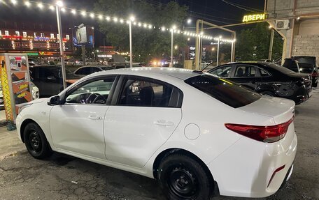 KIA Rio IV, 2018 год, 1 030 000 рублей, 8 фотография