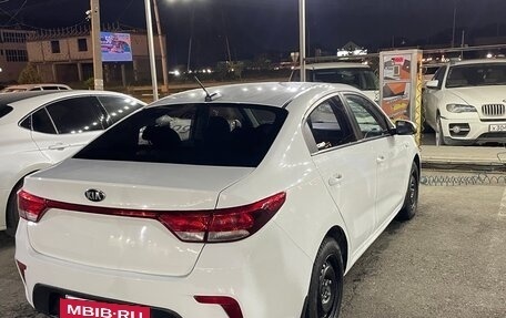 KIA Rio IV, 2018 год, 1 030 000 рублей, 7 фотография
