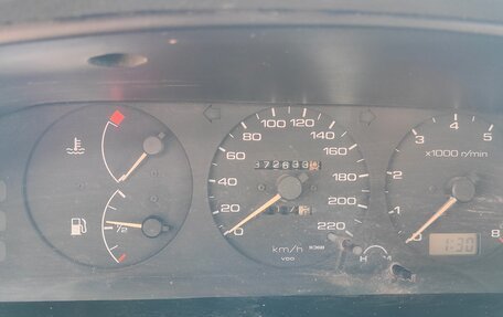Nissan Primera II рестайлинг, 1994 год, 300 000 рублей, 20 фотография
