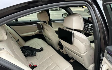 BMW 5 серия, 2019 год, 4 700 000 рублей, 14 фотография