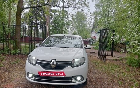 Renault Logan II, 2016 год, 777 777 рублей, 3 фотография