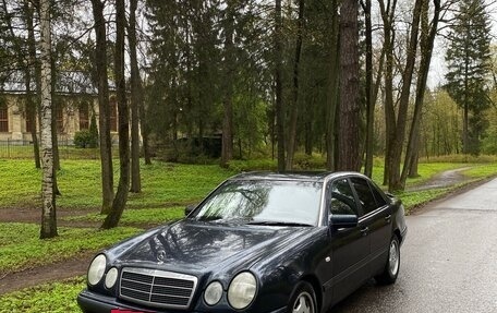 Mercedes-Benz E-Класс, 1996 год, 465 000 рублей, 2 фотография