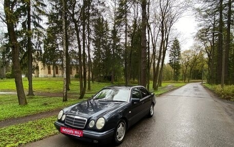 Mercedes-Benz E-Класс, 1996 год, 465 000 рублей, 8 фотография