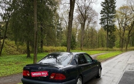 Mercedes-Benz E-Класс, 1996 год, 465 000 рублей, 11 фотография