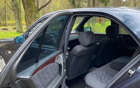 Mercedes-Benz E-Класс, 1996 год, 465 000 рублей, 15 фотография
