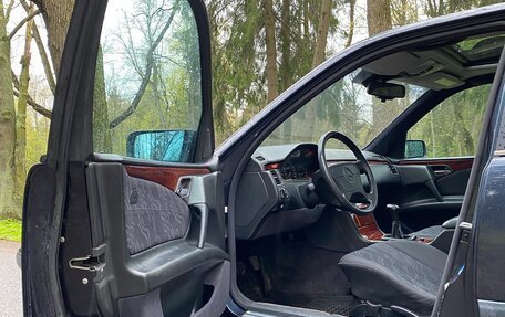 Mercedes-Benz E-Класс, 1996 год, 465 000 рублей, 13 фотография