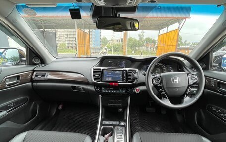 Honda Accord IX рестайлинг, 2018 год, 2 350 000 рублей, 6 фотография