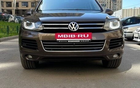 Volkswagen Touareg III, 2014 год, 2 300 000 рублей, 2 фотография