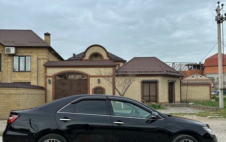 Toyota Camry, 2016 год, 1 900 000 рублей, 3 фотография
