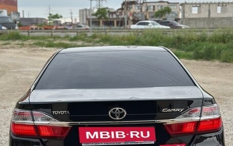 Toyota Camry, 2016 год, 1 900 000 рублей, 4 фотография