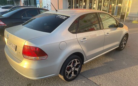 Volkswagen Polo VI (EU Market), 2013 год, 700 000 рублей, 2 фотография