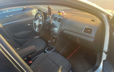 Volkswagen Polo VI (EU Market), 2013 год, 700 000 рублей, 6 фотография