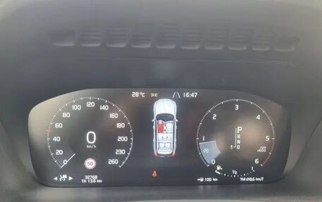Volvo XC90 II рестайлинг, 2020 год, 4 380 000 рублей, 7 фотография
