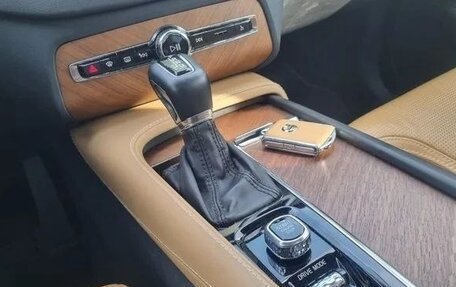 Volvo XC90 II рестайлинг, 2020 год, 4 380 000 рублей, 9 фотография