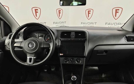 Volkswagen Polo VI (EU Market), 2011 год, 550 000 рублей, 7 фотография