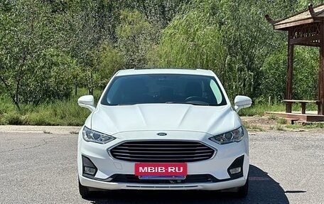 Ford Mondeo V, 2020 год, 1 990 000 рублей, 2 фотография