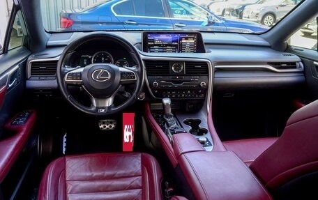 Lexus RX IV рестайлинг, 2019 год, 4 270 000 рублей, 6 фотография