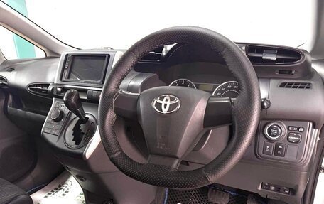 Toyota Wish II, 2011 год, 1 299 000 рублей, 20 фотография