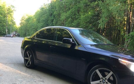 BMW 5 серия, 2004 год, 880 000 рублей, 7 фотография