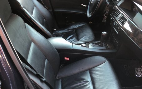 BMW 5 серия, 2004 год, 880 000 рублей, 12 фотография