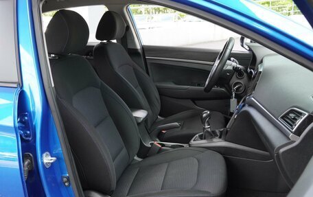 Hyundai Elantra VI рестайлинг, 2016 год, 1 880 000 рублей, 8 фотография