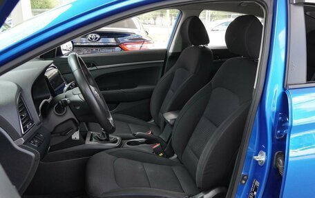 Hyundai Elantra VI рестайлинг, 2016 год, 1 880 000 рублей, 10 фотография
