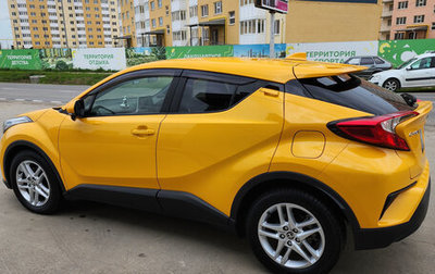 Toyota C-HR I рестайлинг, 2020 год, 2 100 000 рублей, 1 фотография