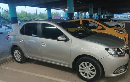Renault Logan II, 2017 год, 600 000 рублей, 2 фотография