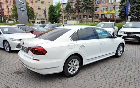 Volkswagen Passat B8 рестайлинг, 2017 год, 1 490 000 рублей, 5 фотография