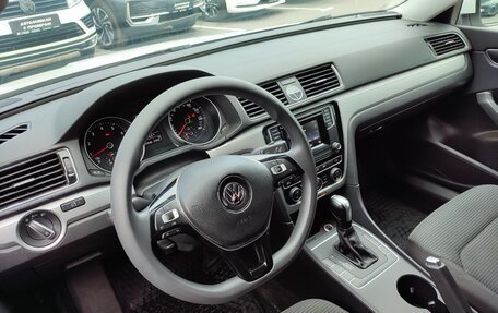 Volkswagen Passat B8 рестайлинг, 2017 год, 1 490 000 рублей, 10 фотография