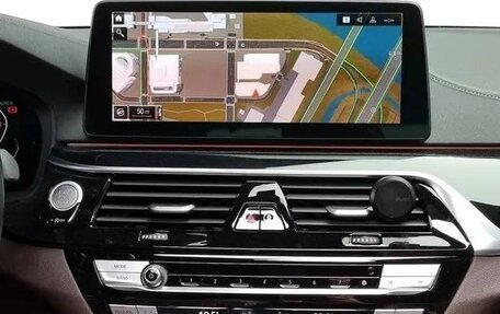 BMW 5 серия, 2022 год, 3 550 000 рублей, 10 фотография
