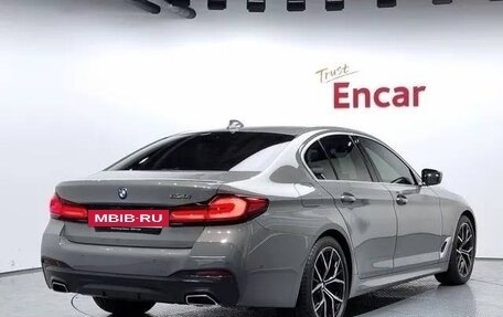BMW 5 серия, 2022 год, 3 550 000 рублей, 3 фотография