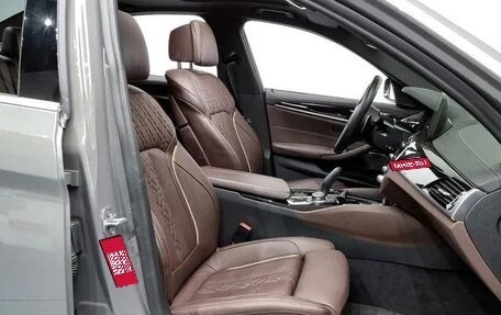 BMW 5 серия, 2022 год, 3 550 000 рублей, 15 фотография