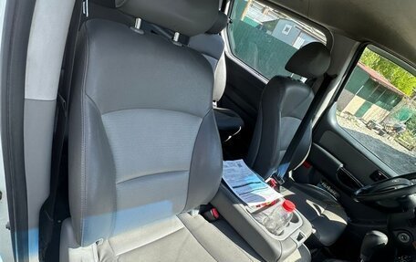 Hyundai H-1 II рестайлинг, 2009 год, 1 400 000 рублей, 7 фотография