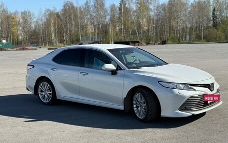 Toyota Camry, 2021 год, 3 500 000 рублей, 8 фотография