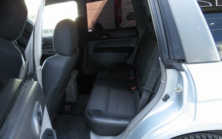 Subaru Forester, 2002 год, 600 000 рублей, 23 фотография