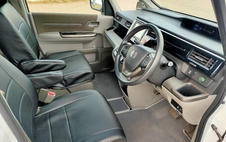 Honda Stepwgn IV, 2017 год, 1 650 000 рублей, 11 фотография