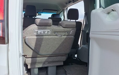 Honda Stepwgn IV, 2017 год, 1 650 000 рублей, 15 фотография