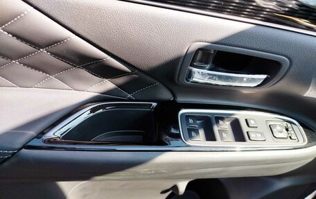 Mitsubishi Outlander III рестайлинг 3, 2022 год, 2 890 000 рублей, 8 фотография