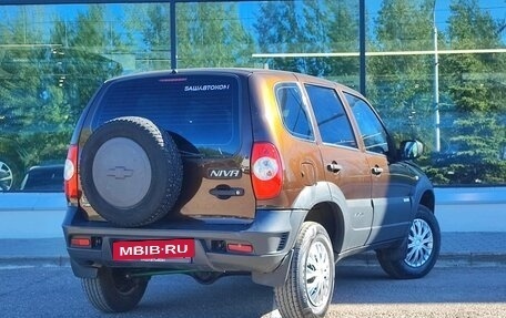 Chevrolet Niva I рестайлинг, 2011 год, 470 000 рублей, 4 фотография