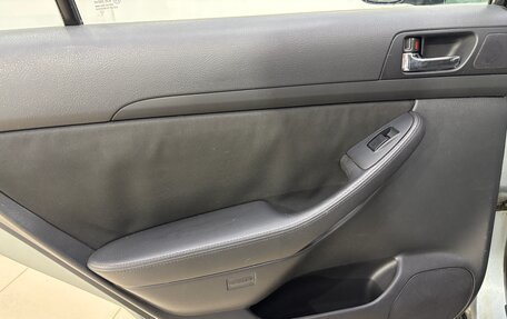 Toyota Avensis III рестайлинг, 2007 год, 460 000 рублей, 14 фотография