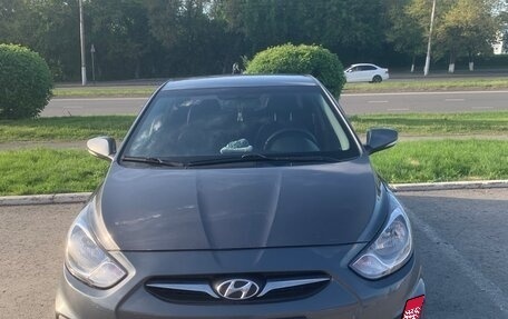 Hyundai Accent IV, 2011 год, 820 000 рублей, 1 фотография