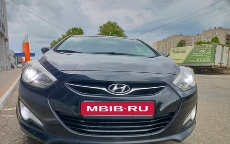 Hyundai i40 I рестайлинг, 2014 год, 1 200 000 рублей, 2 фотография