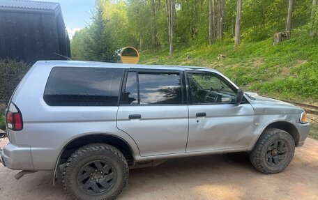 Mitsubishi Pajero Sport II рестайлинг, 2006 год, 550 000 рублей, 3 фотография