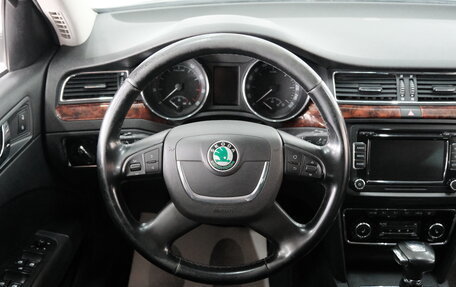 Skoda Superb III рестайлинг, 2010 год, 1 399 000 рублей, 13 фотография