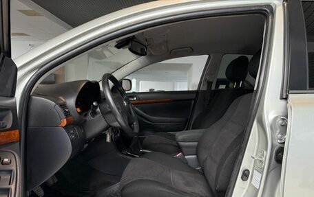 Toyota Avensis III рестайлинг, 2006 год, 799 000 рублей, 14 фотография