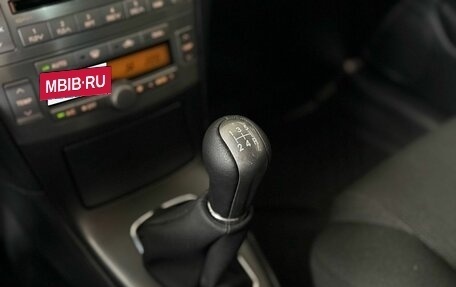 Toyota Avensis III рестайлинг, 2006 год, 799 000 рублей, 28 фотография