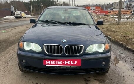 BMW 3 серия, 2004 год, 640 000 рублей, 13 фотография