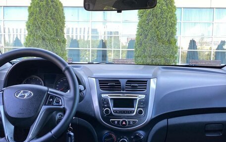 Hyundai Solaris II рестайлинг, 2014 год, 820 000 рублей, 3 фотография