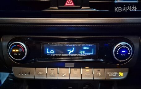 Hyundai Kona I, 2021 год, 1 595 000 рублей, 16 фотография
